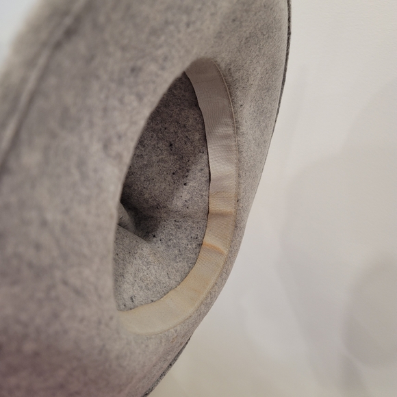 Club Monaco 100% Wool Hat - Picture 4 of 4